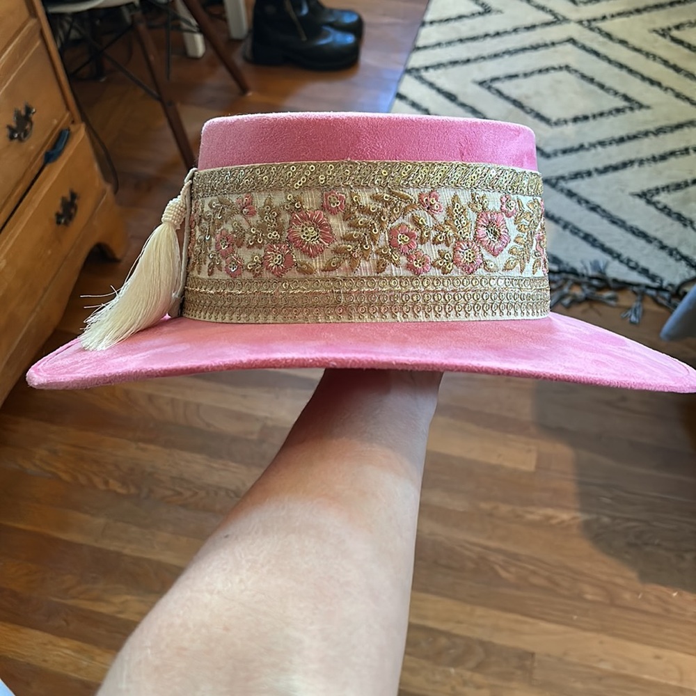 Hats N’ Roses Cowboy Hat - Picture 4 of 6